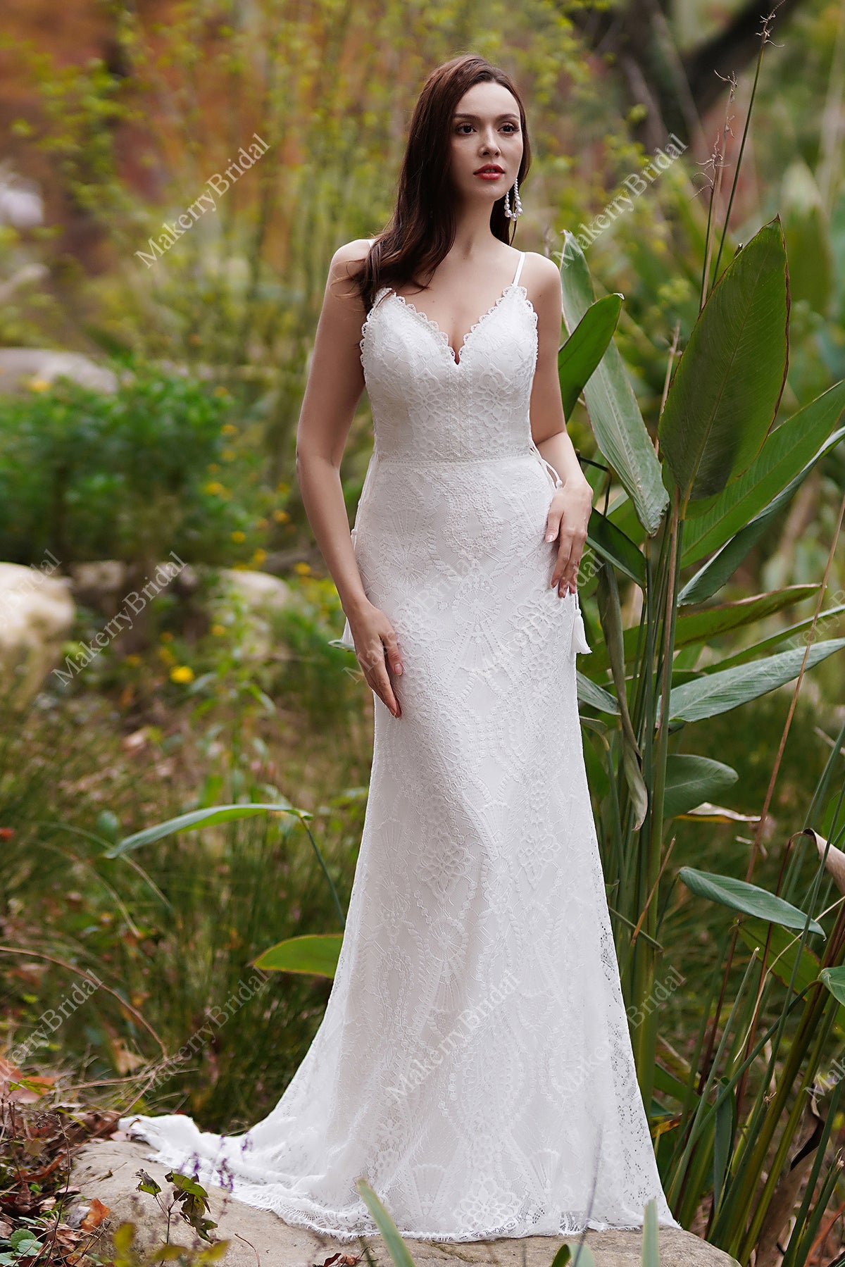 Geometry Lace Bohemian Fit & Flare Wedding Dress MakerryBridal Geometry Lace Bohemian Fit & Flare Wedding Dress MakerryBridal