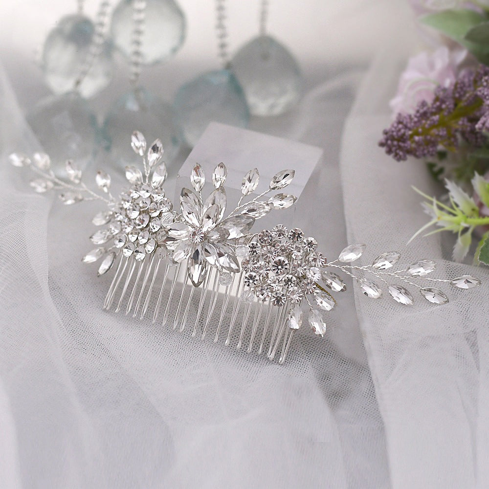 Shiny crystals distinct scattered detail bridal comb
