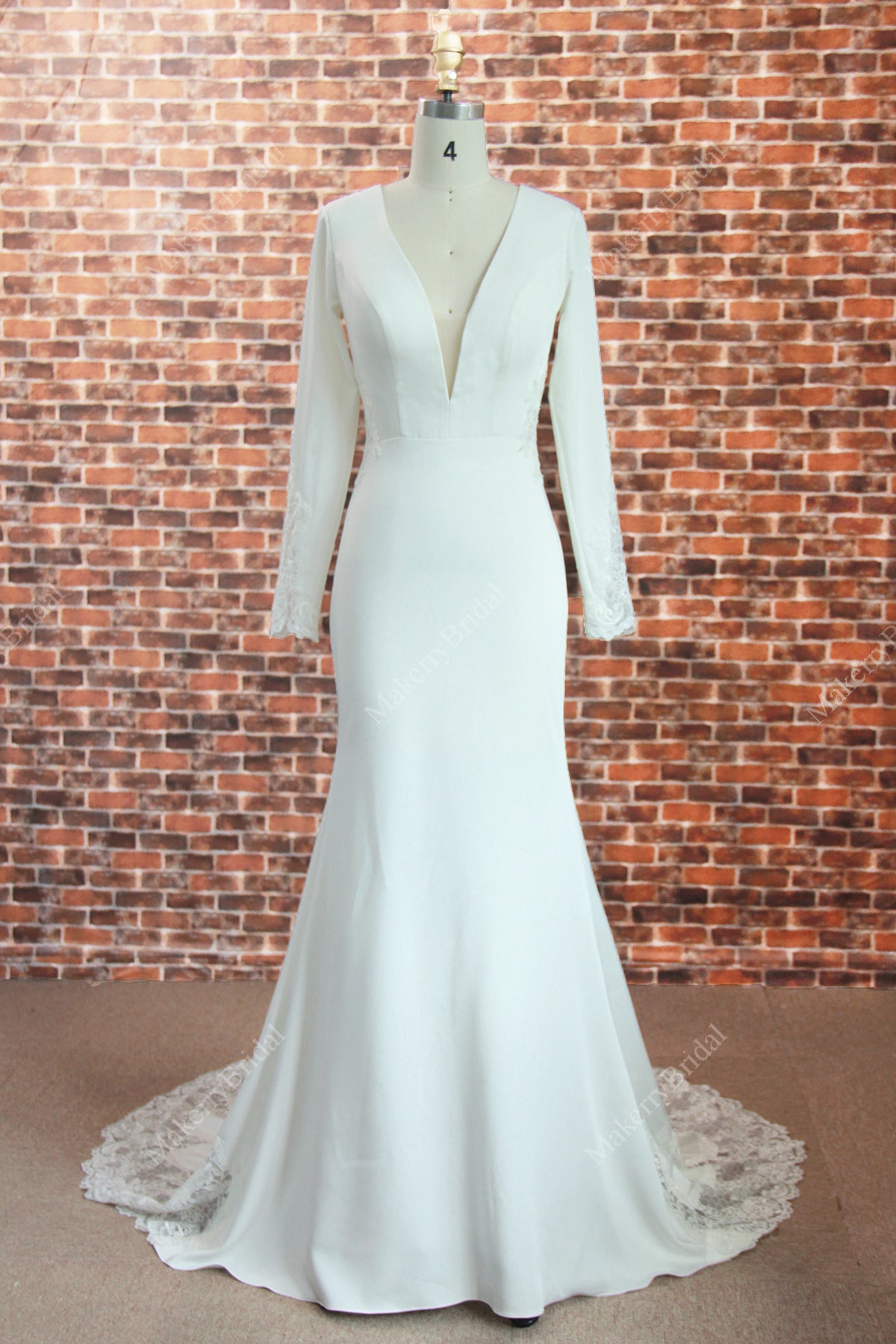 Charming V-Neck Long Sleeves Lace Mermaid Wedding Dress