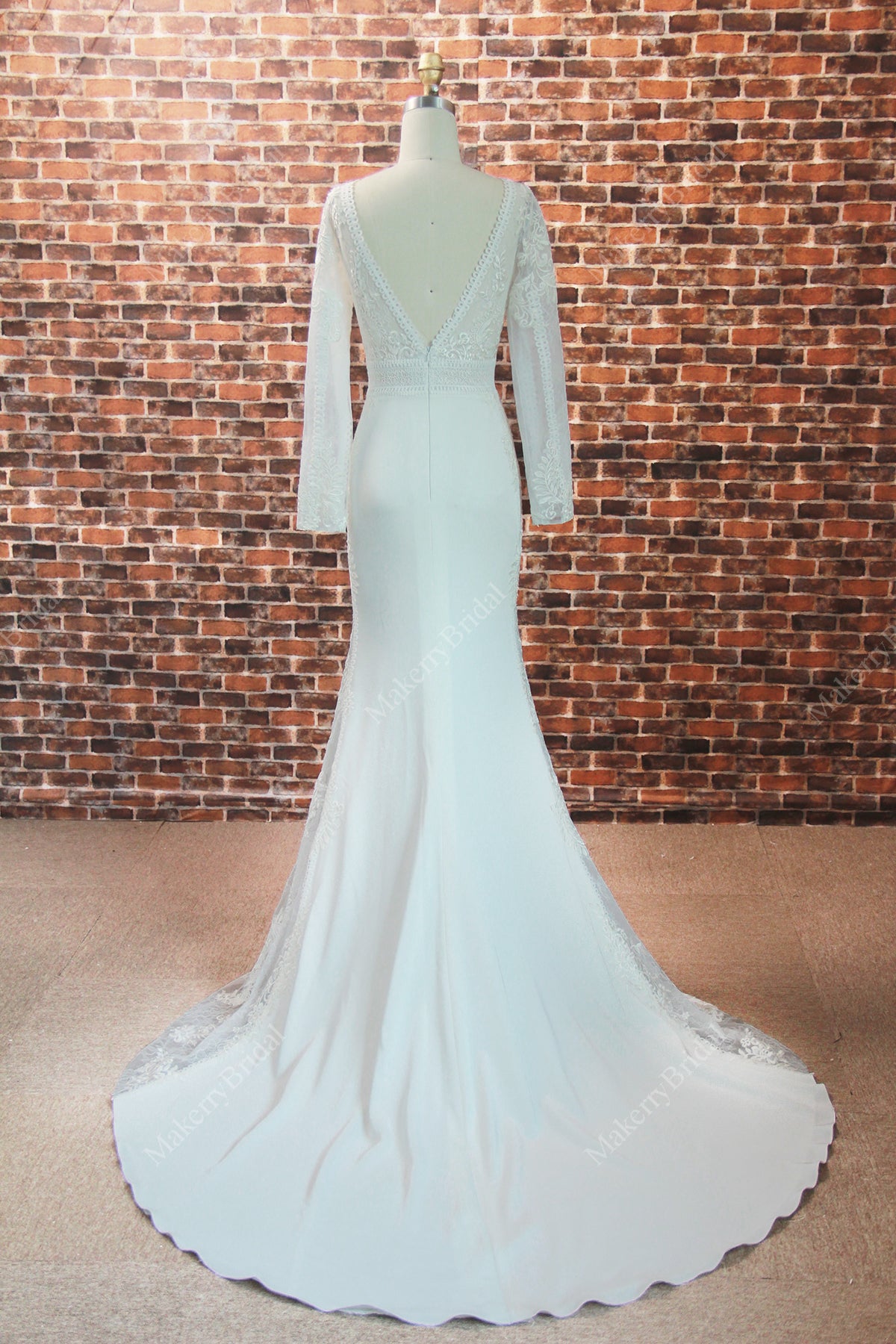 Mermaid Bateau Neckline Wedding Dress With Long Sleeves