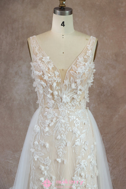 Romantic Sheath 3D Flowers Wedding Dress With The Detachable Skirt