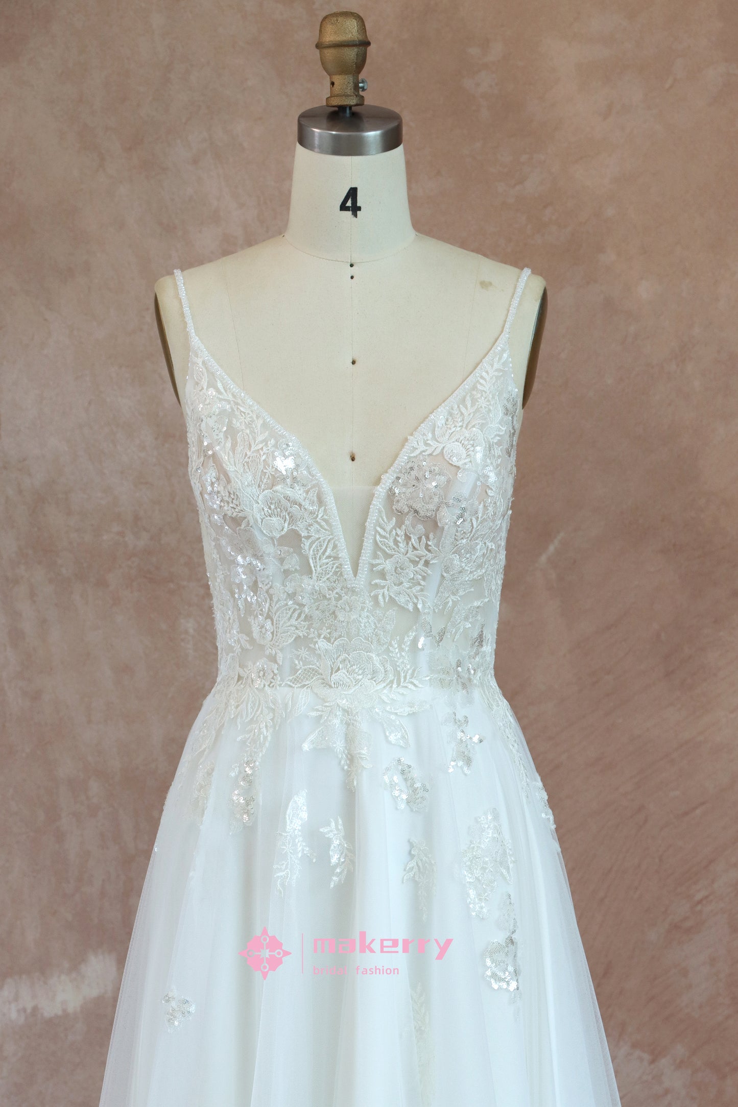 A-line Spaghetti Straps Lace Princess-Style Bridal Gown