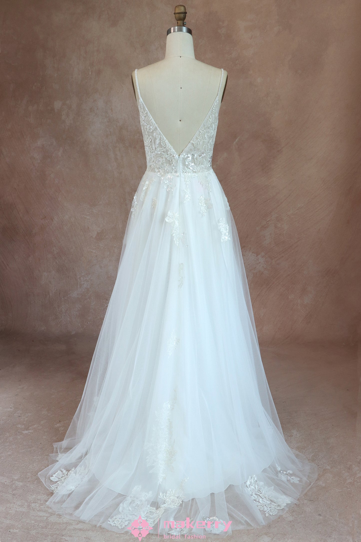 A-line Spaghetti Straps Lace Princess-Style Bridal Gown