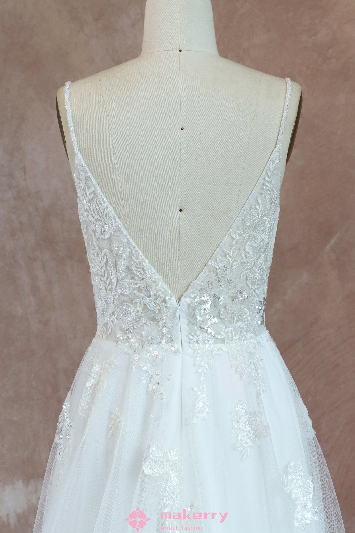 A-line Spaghetti Straps Lace Princess-Style Bridal Gown