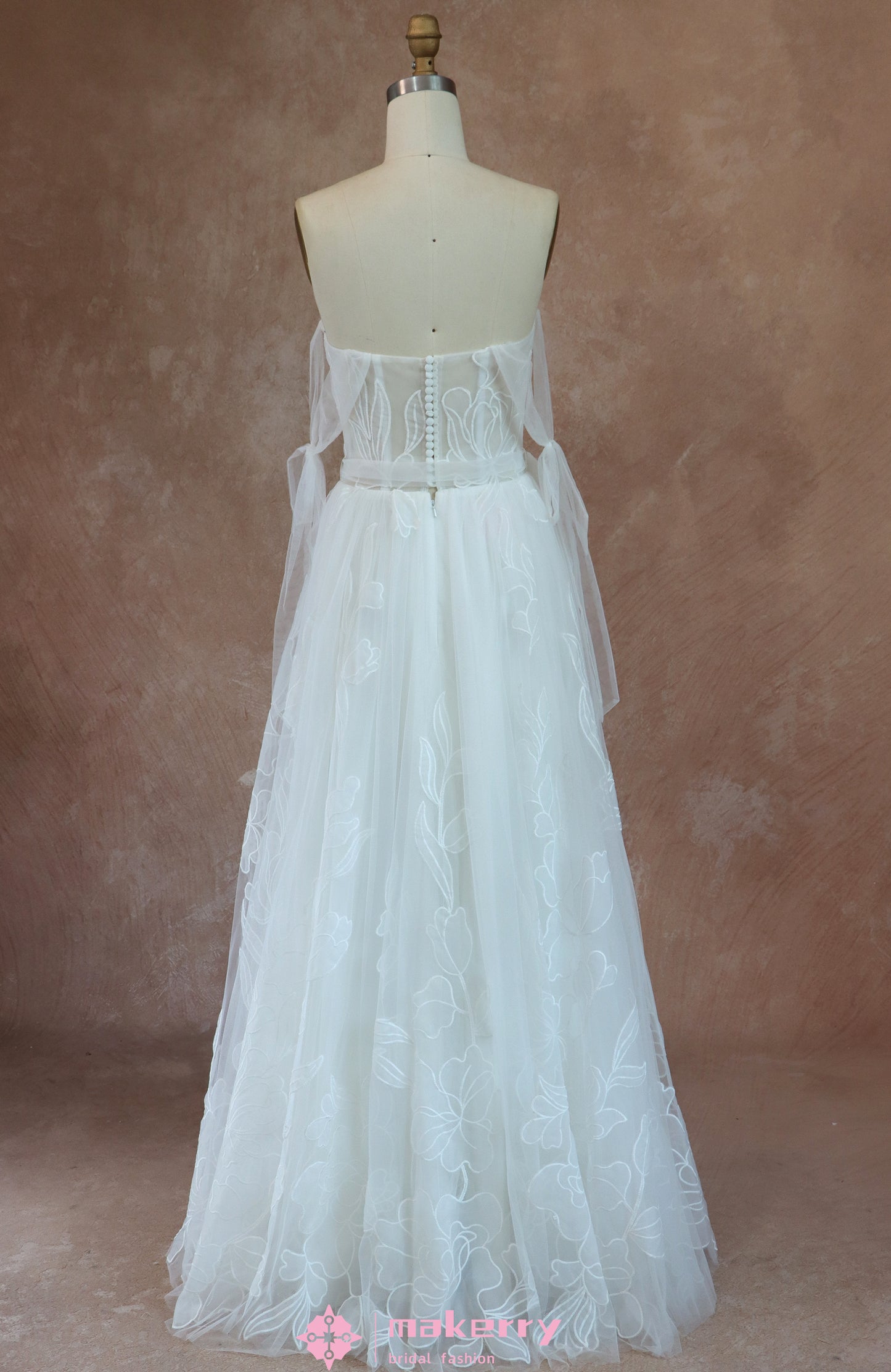 Dreamy Sweetheart Emboridery Lace Wedding Dress