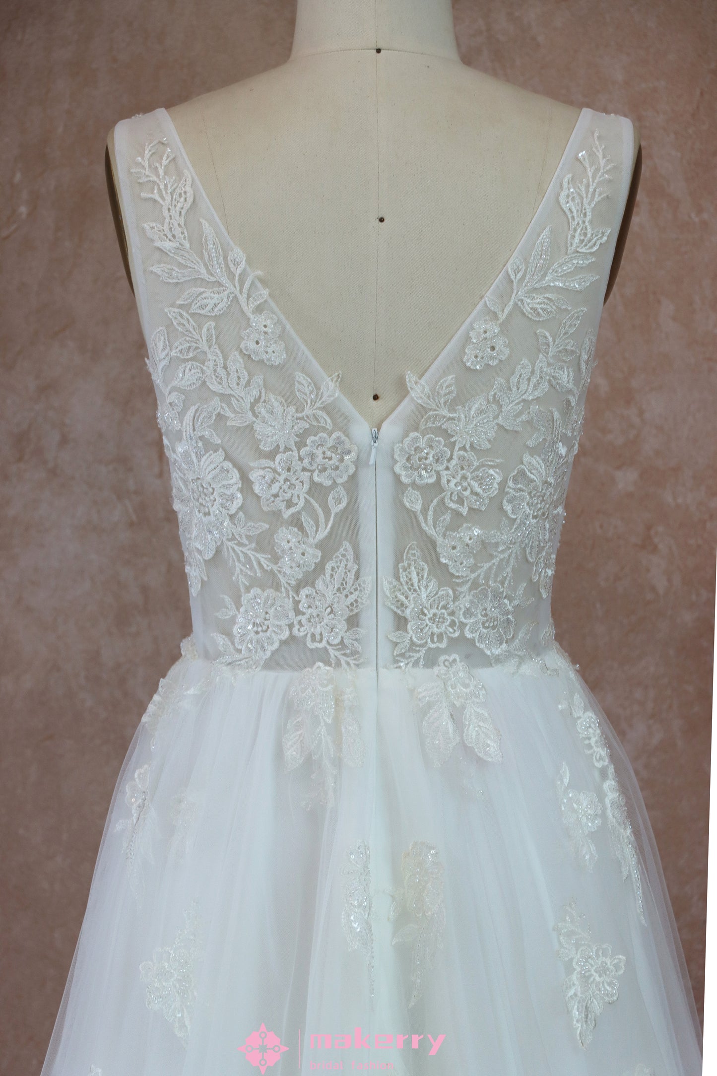 Long V-Neck Lace Appliques Sleeveless Wedding Dress