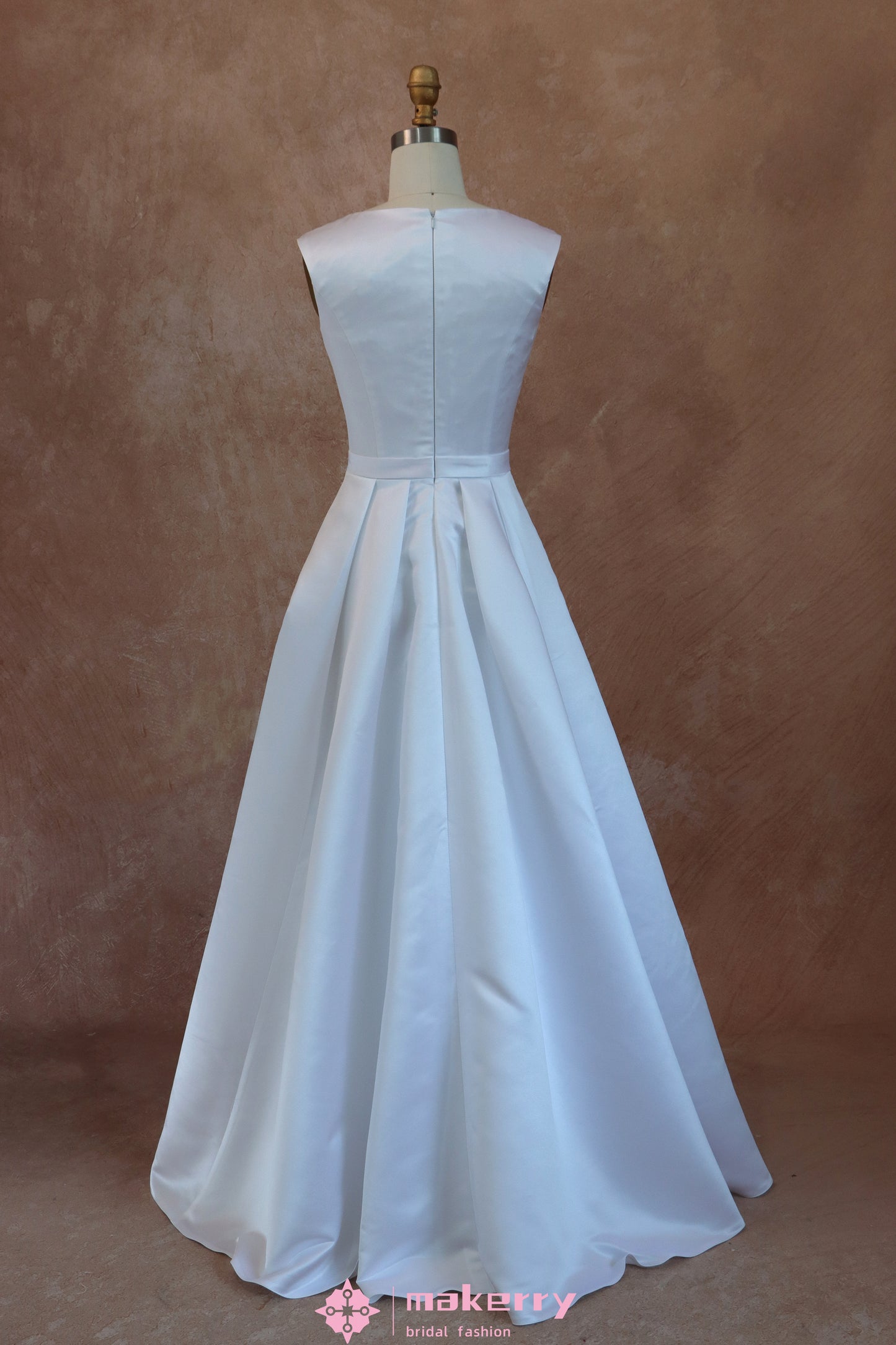 A-line Scoop-Neck Full Back Satin Wedding Dress For Wholesale