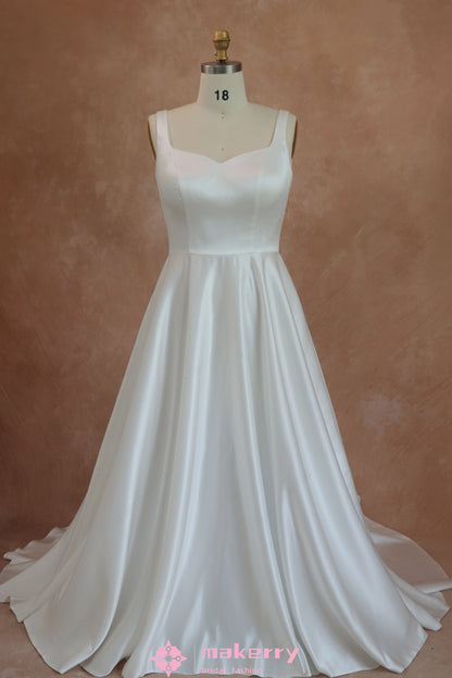 A-line Satin Wedding Dress With Heart-Shaped Neckline