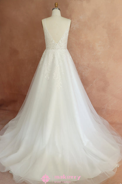 Gracefully Designed Floral Lace V-neckline Wedding Gown