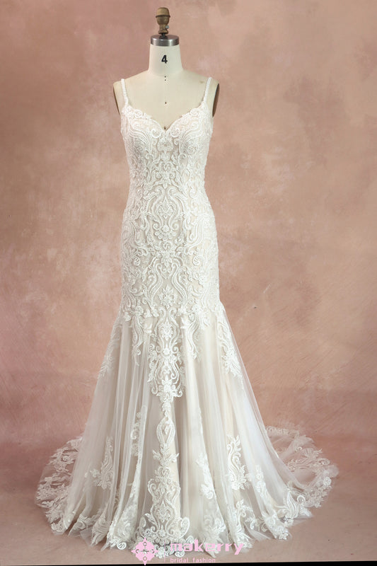 Classic Elegance And Modern Allure Beaded Lace Wedding Gown