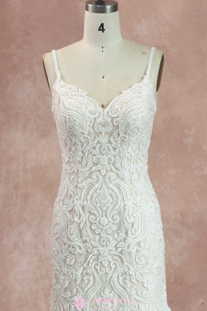 Classic Elegance And Modern Allure Beaded Lace Wedding Gown