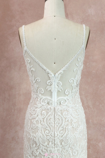 Classic Elegance And Modern Allure Beaded Lace Wedding Gown