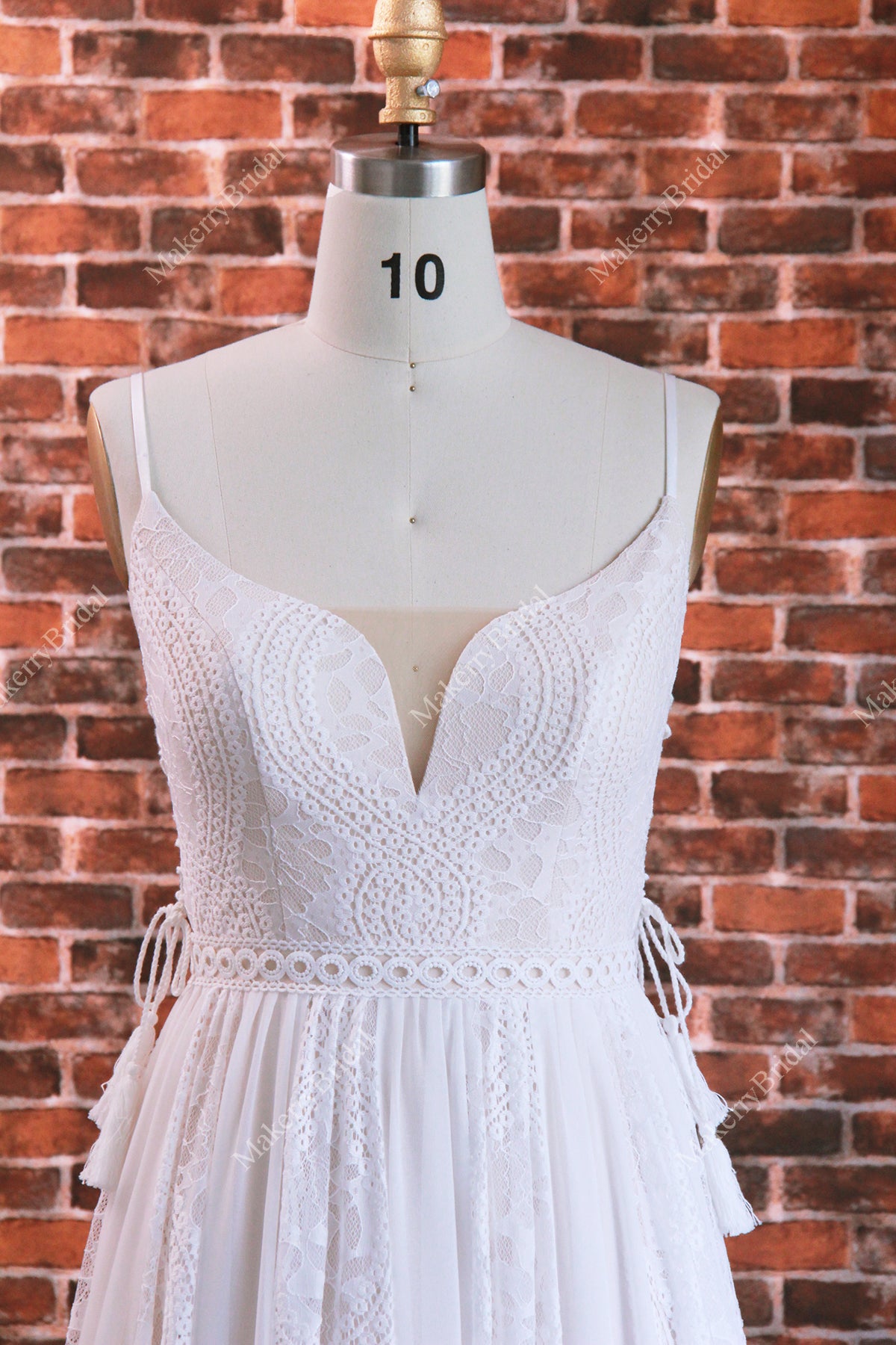 Charming Boho Lace Spaghetti Straps Wedding Dress