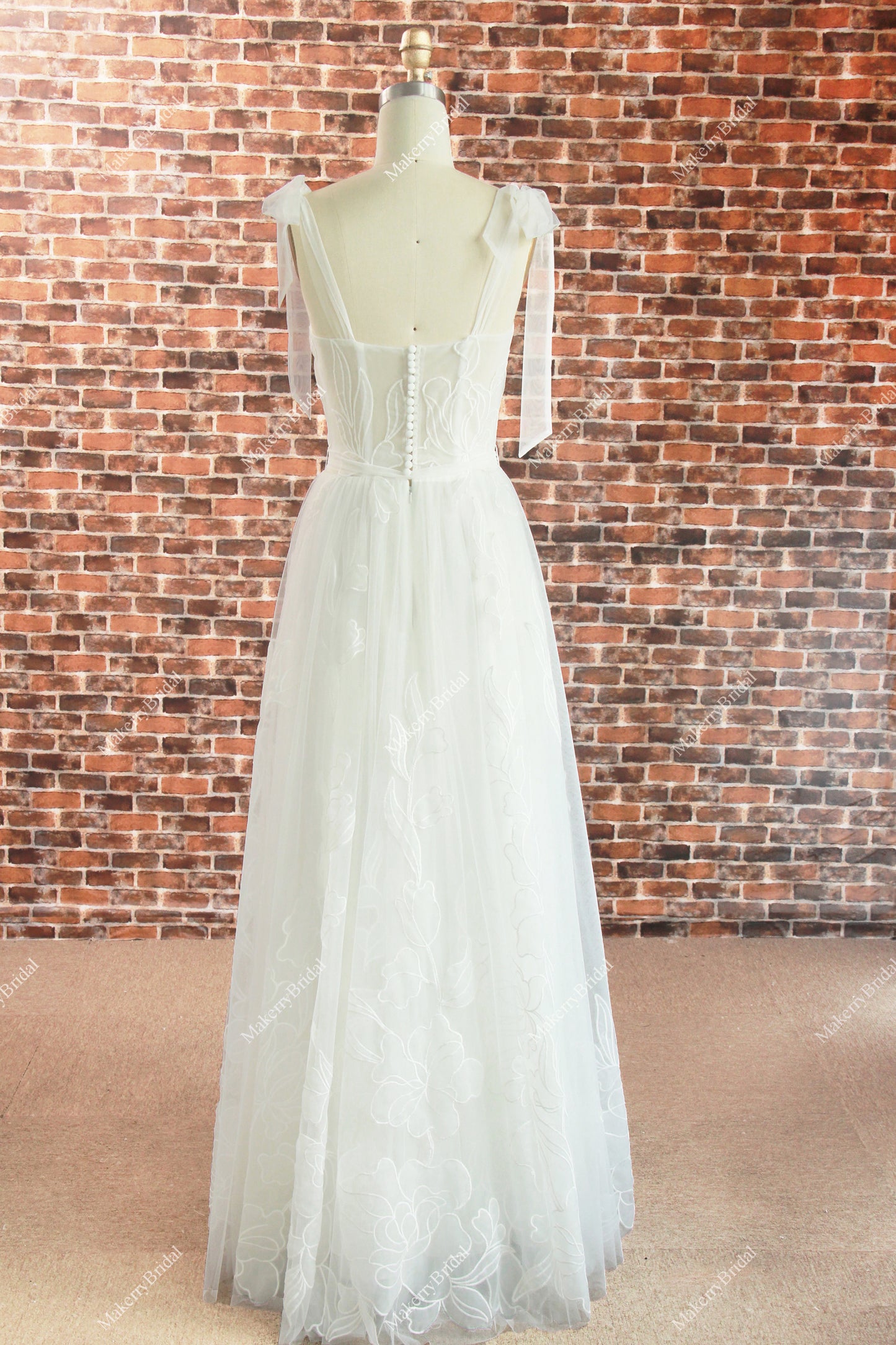 Dreamy Sweetheart Emboridery Lace Wedding Dress