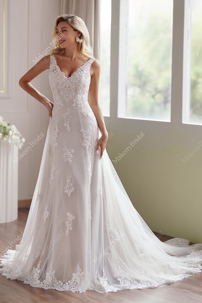 Romantic Strap V-Neck Fit & Flare Wedding Dress