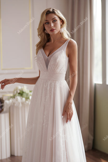 A-Line/Princess V-Neck Sweep Train Tulle Wedding Dress