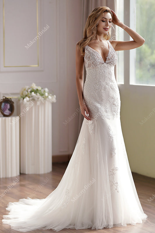 Lace Applique Tulle V-Neck Mermaid Wedding Gown