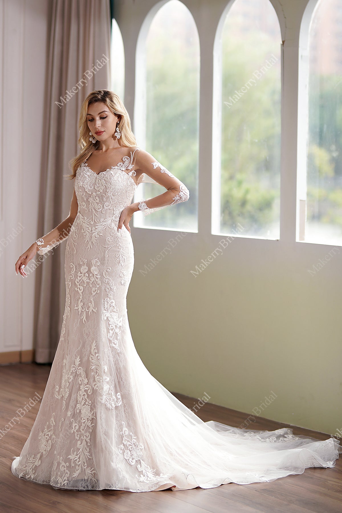 Long Sleeves Champagne Mermaid Wedding Dresses Lace Illusion Neck