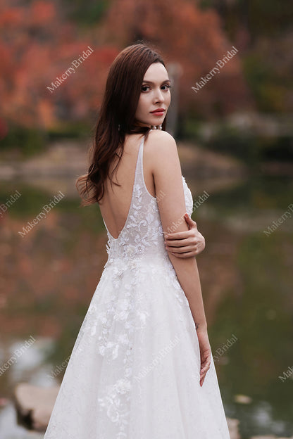 A Precious And Timeless Wedding Dress