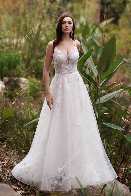 A Precious And Timeless Wedding Dress