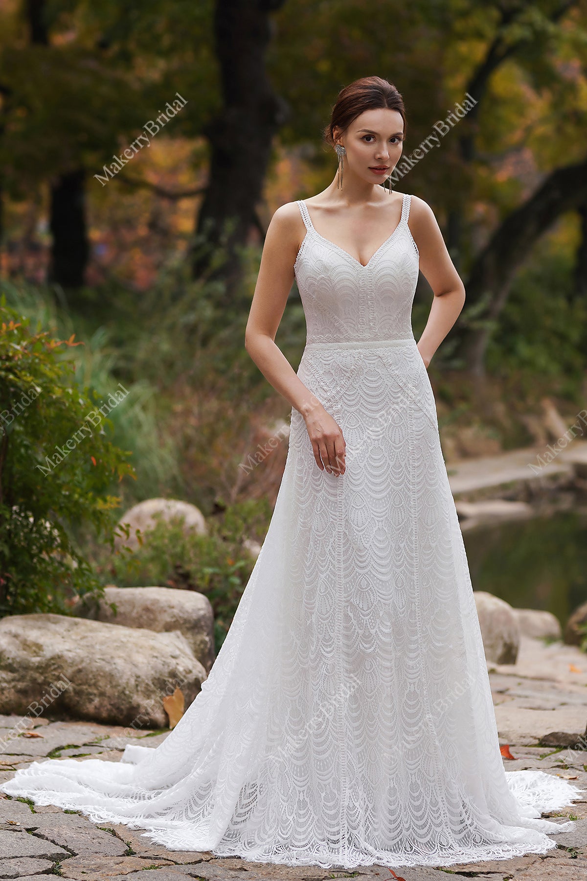 Ripple Patterned Boho Sheath Wedding Dress