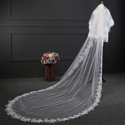 Long lace edge 2 tier bride veil with comb