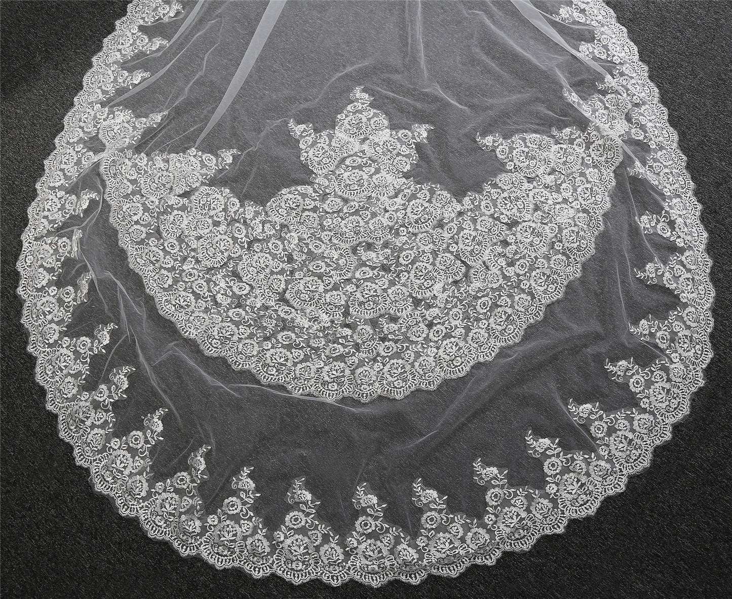 Luxury three meters long lace applique wedding veils