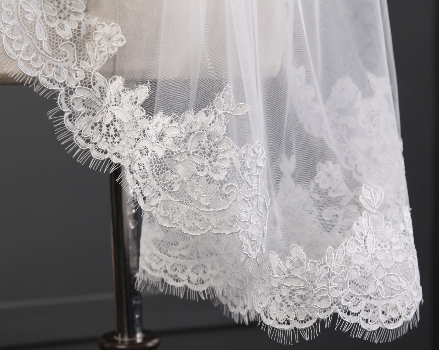 Two-Tier Lace Applique Edge Wedding Veil