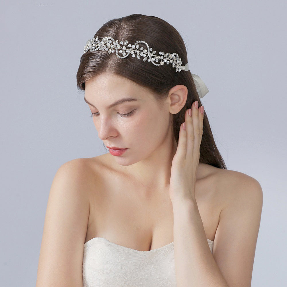 Glamorous axial symmetrical rhinestones headband