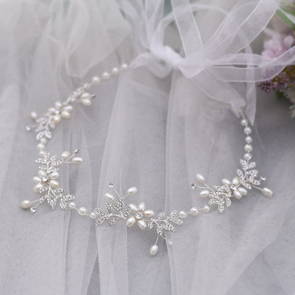 Twinkling pearl rhinestones hair vine