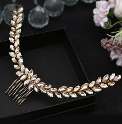 Delicate oval rhinestones leafy headband