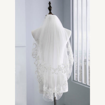 Soft short lace bridal wedding veil