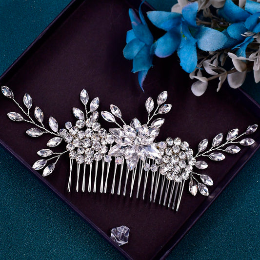 Shiny crystals distinct scattered detail bridal comb